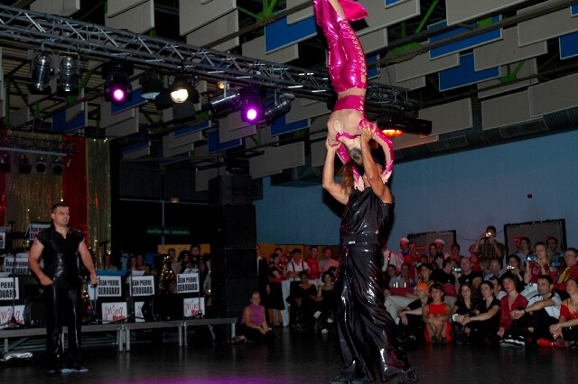 min 2005 11 12 fous swing 186